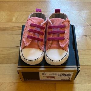 Converse chuck taylor crib shoe daybreak pink size 4